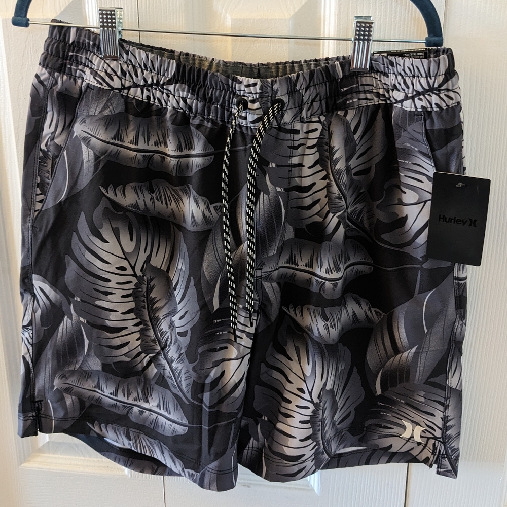 NWT Hurley Men's Shorts Botanical Volley Swim Shorts - Black